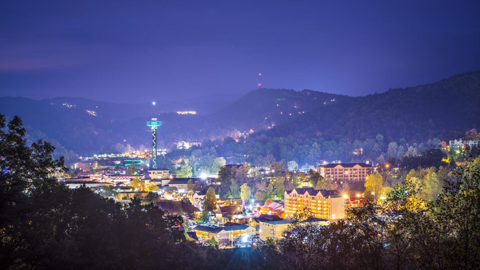 Breathtaking View, Hot Tub, 1089 Of Free Attraction Tickets For Each Paid Day, Dollywood And More! Sevierville Exterior photo