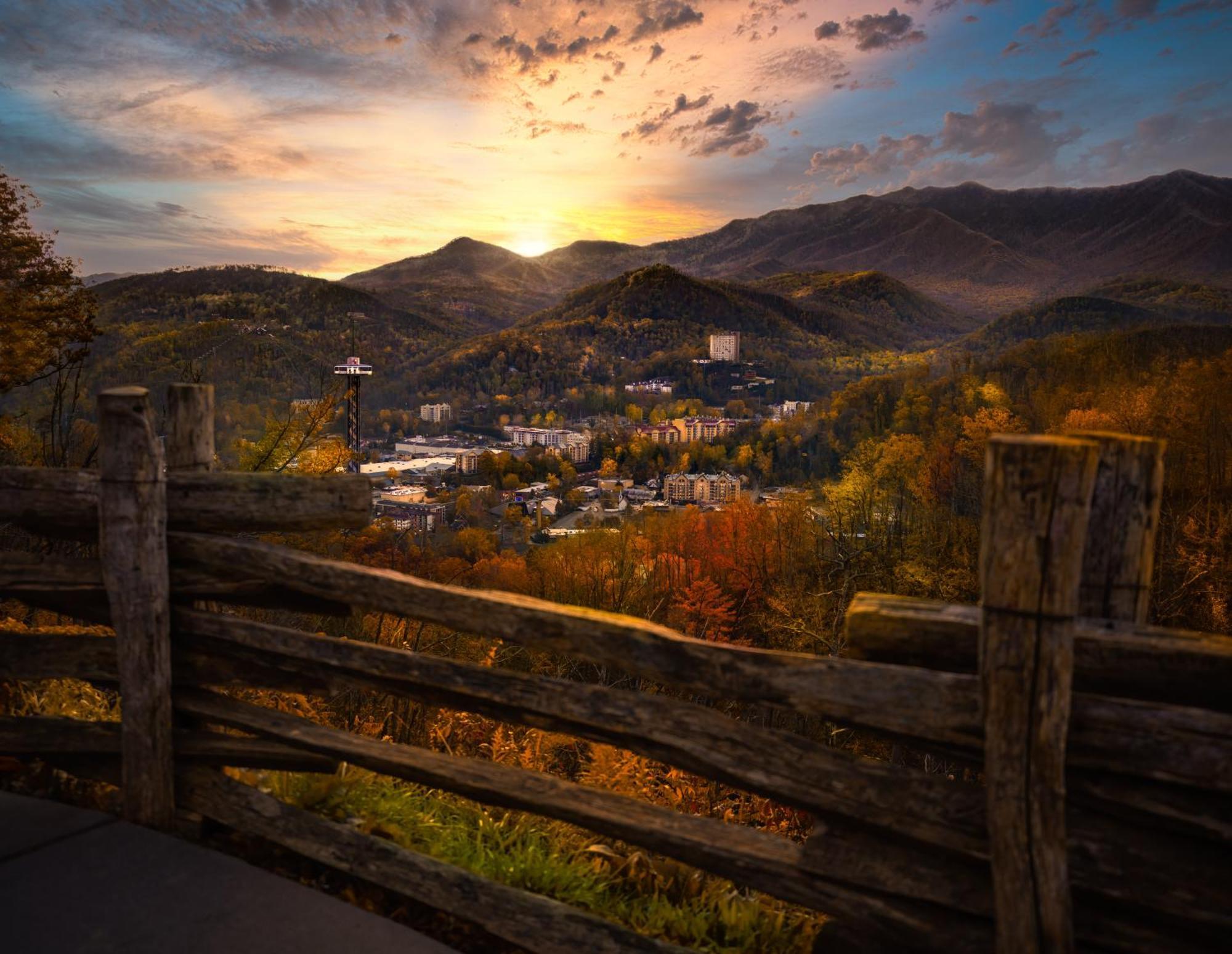 Breathtaking View, Hot Tub, 1089 Of Free Attraction Tickets For Each Paid Day, Dollywood And More! Sevierville Exterior photo